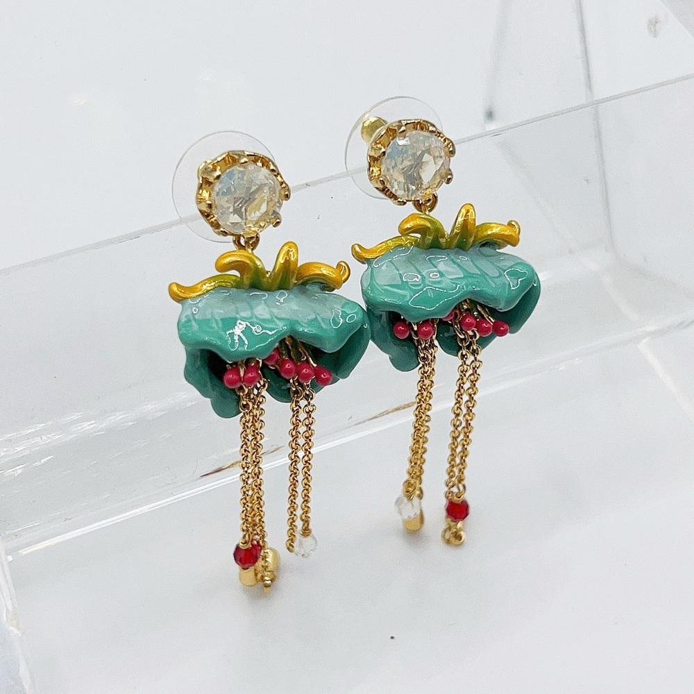 Les Nereides flower earrings